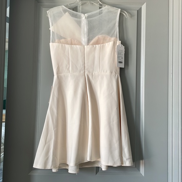 Off-white dress size L but fits like S - Picture 2 of 3